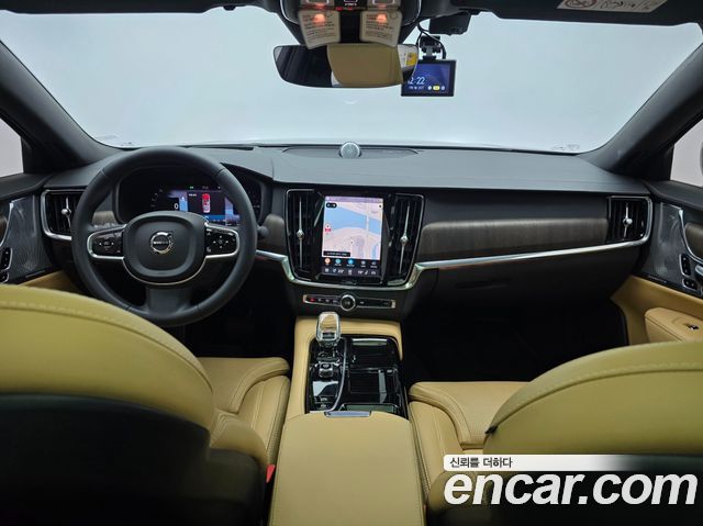 Volvo S90 T8 AWD Ultimate Bright 2023 — фото 8