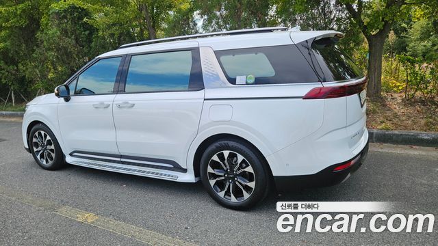 Kia Carnival (IV) Diesel 7-Seater Signature 2023 — фото 3