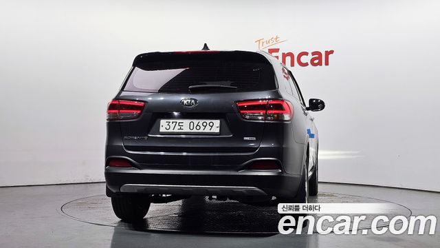 Kia Sorento Diesel 2.0 2WD Prestige 2016 — фото 4