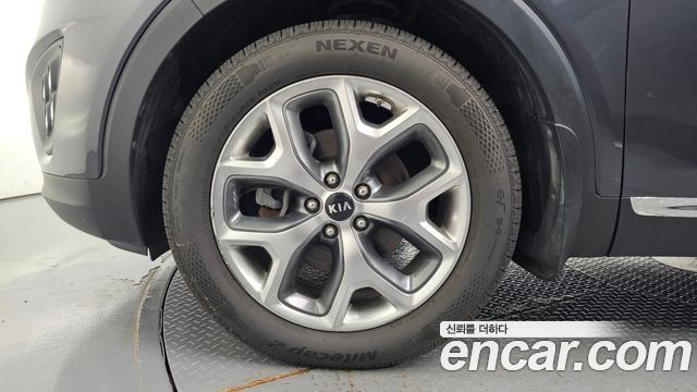 Kia Sorento Diesel 2.0 2WD Prestige 2016 — фото 5