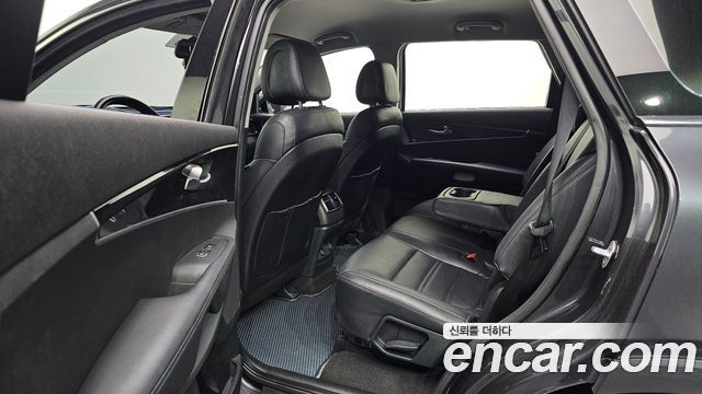Kia Sorento Diesel 2.0 2WD Prestige 2016 — фото 11