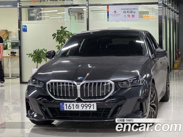 BMW 5 Series (G60) 523d xDrive M Sport 2026 — фото 1