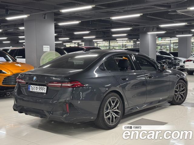 BMW 5 Series (G60) 523d xDrive M Sport 2026 — фото 3