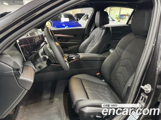 BMW 5 Series (G60) 523d xDrive M Sport 2026 — фото 6
