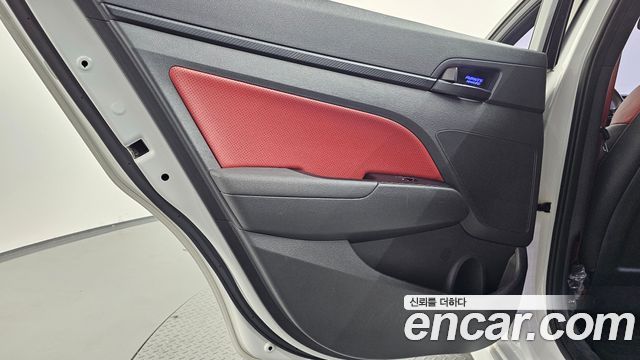 Hyundai Avante (AD) 1.6 Turbo Sport 2017 — фото 25