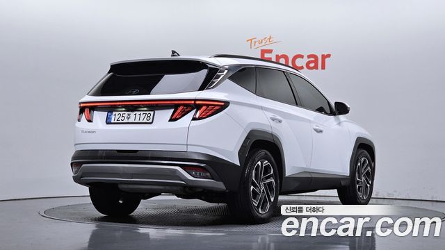 Hyundai Tucson Hybrid (NX4) HEV 1.6 2WD Inspiration 2024 — фото 2