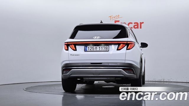 Hyundai Tucson Hybrid (NX4) HEV 1.6 2WD Inspiration 2024 — фото 4