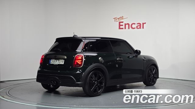 MINI Cooper S 3Door Resolute Edition 3rd Gen 2023 — фото 2
