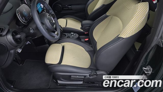 MINI Cooper S 3Door Resolute Edition 3rd Gen 2023 — фото 17