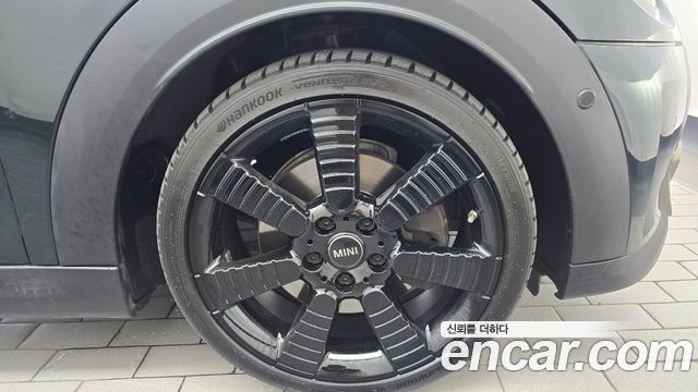 MINI Cooper S 3Door Resolute Edition 3rd Gen 2023 — фото 21