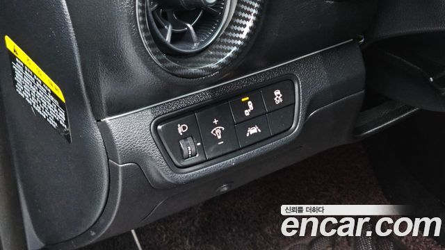 Kia K3 5Door GT Plus 2019 — фото 14