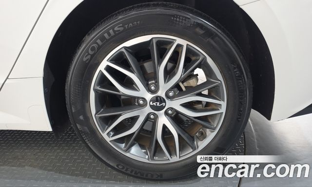 Kia K5 (III) 2.0 Noblesse 2022 — фото 21