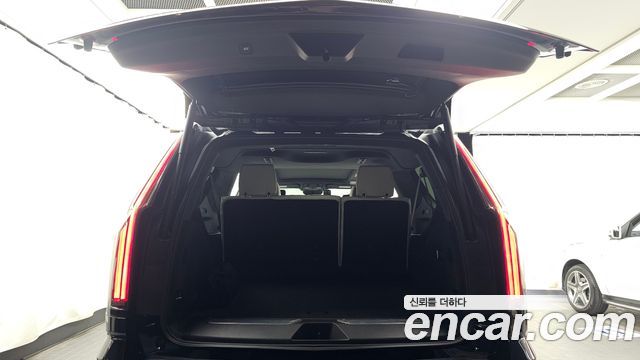 Cadillac Escalade (V) 6.2 ESV ESV Sports Platinum 2025 — фото 20