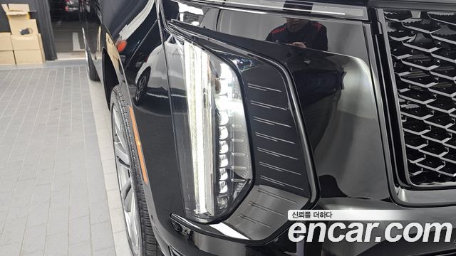 Cadillac Escalade (V) 6.2 ESV ESV Sports Platinum 2025 — фото 22