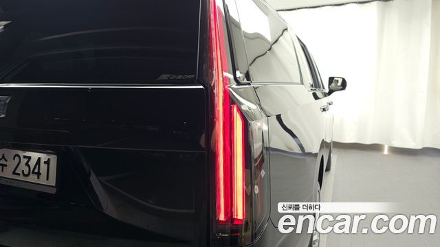 Cadillac Escalade (V) 6.2 ESV ESV Sports Platinum 2025 — фото 23
