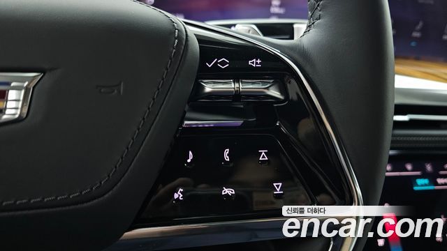 Cadillac Escalade (V) 6.2 ESV ESV Sports Platinum 2025 — фото 32
