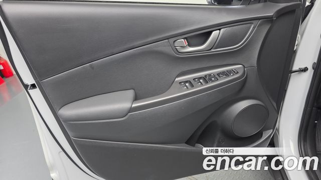 Hyundai Kona 1.6 Turbo 2WD Modern Tech 2018 — фото 30