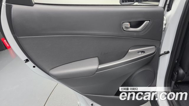 Hyundai Kona 1.6 Turbo 2WD Modern Tech 2018 — фото 31