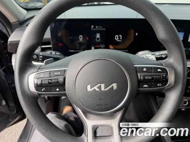 Kia K5 (III) 2.0 Noblesse 2024 — фото 17
