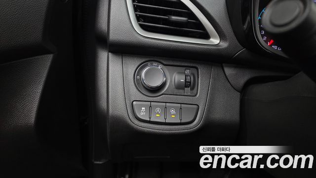Chevrolet Spark Van 2019 — фото 15