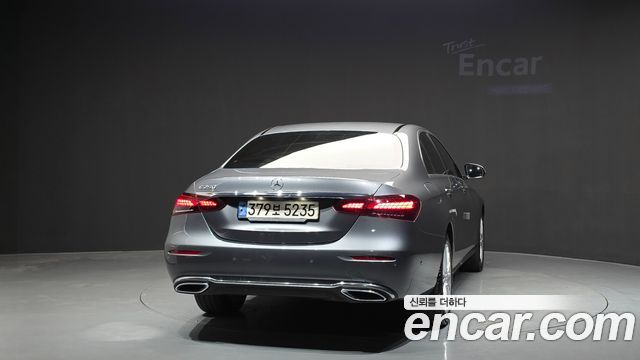 Mercedes-Benz E-Class (W213) E250 Exclusive 2022 — фото 4