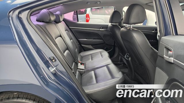 Hyundai Avante (AD) 1.6 e-VGT SMART Special 2016 — фото 11