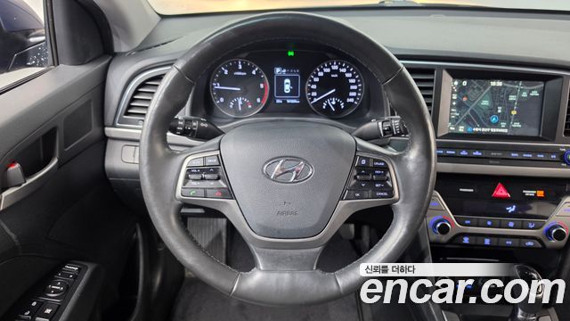Hyundai Avante (AD) 1.6 e-VGT SMART Special 2016 — фото 12