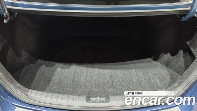 Hyundai Avante (AD) 1.6 e-VGT SMART Special 2016 — фото 20