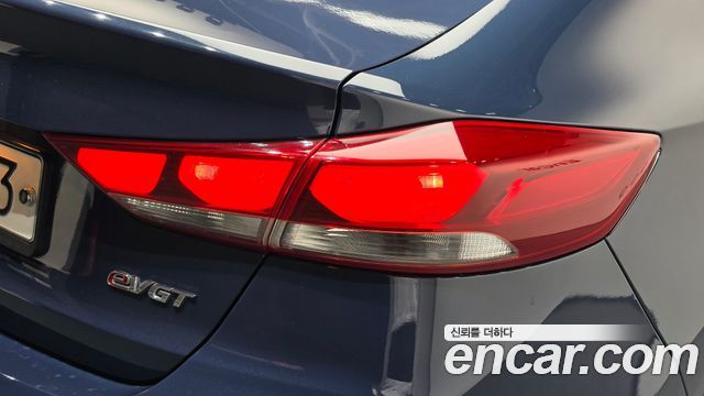 Hyundai Avante (AD) 1.6 e-VGT SMART Special 2016 — фото 23