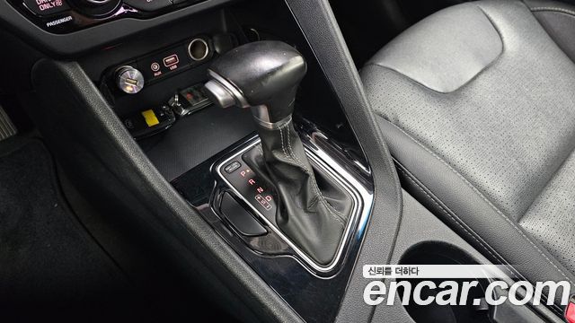 Kia Niro Prestige 2018 — фото 9