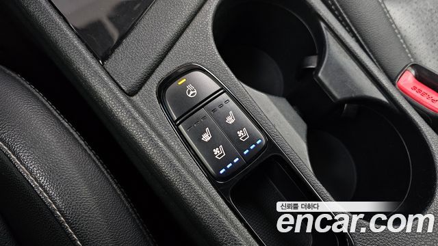 Kia Niro Prestige 2018 — фото 19