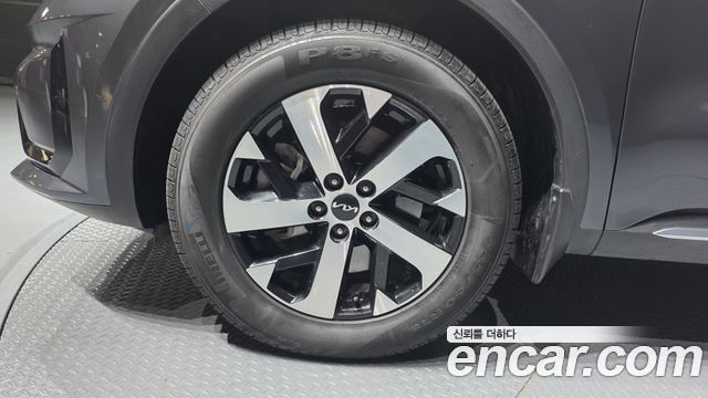Kia Sorento (IV) Gasoline 2.5T 2WD Noblesse 2023 — фото 5