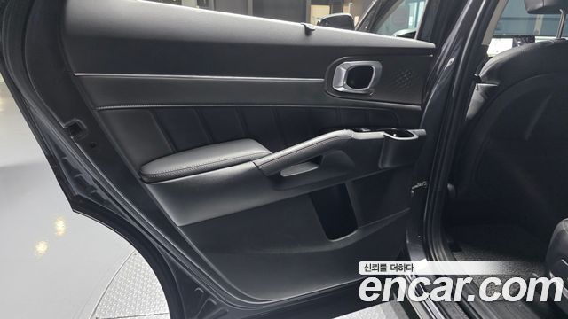 Kia Sorento (IV) Gasoline 2.5T 2WD Noblesse 2023 — фото 25