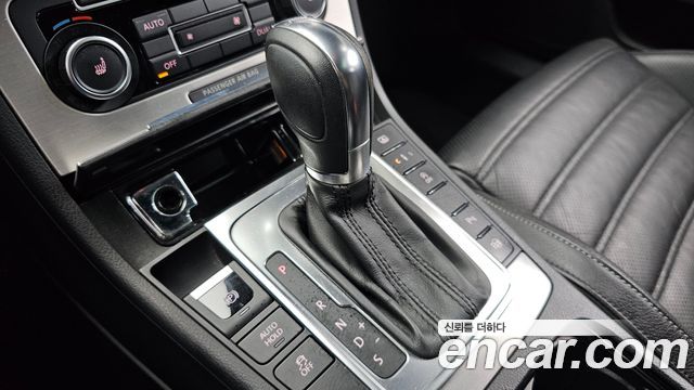 Volkswagen CC 2.0 TDI BlueMotion 2012 — фото 9