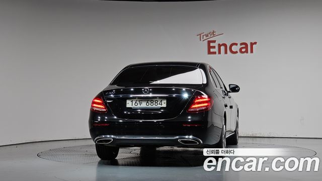 Mercedes-Benz E-Class (W213) E300 Avantgarde 2019 — фото 4