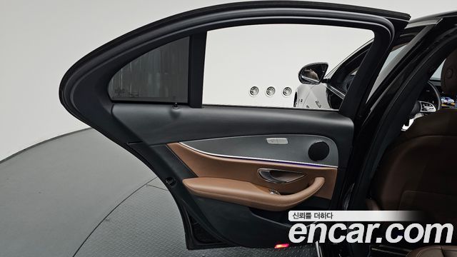 Mercedes-Benz E-Class (W213) E300 Avantgarde 2019 — фото 25