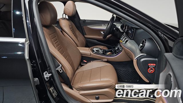 Mercedes-Benz E-Class (W213) E300 Avantgarde 2019 — фото 26