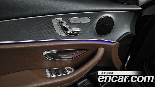 Mercedes-Benz E-Class (W213) E300 Avantgarde 2019 — фото 27