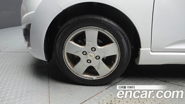 Chevrolet Spark LPG LT Standard 2012 — фото 5