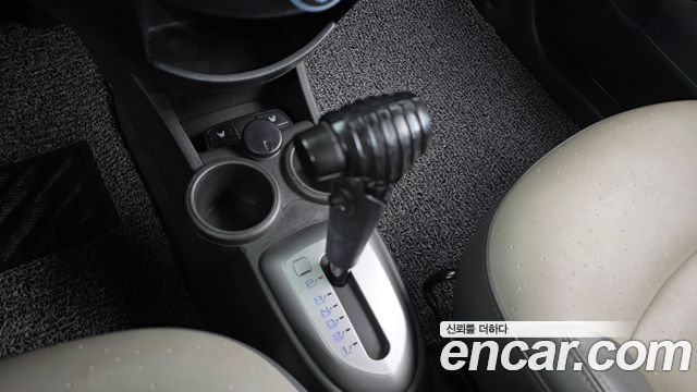 Chevrolet Spark LPG LT Standard 2012 — фото 9