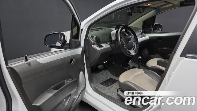 Chevrolet Spark LPG LT Standard 2012 — фото 10
