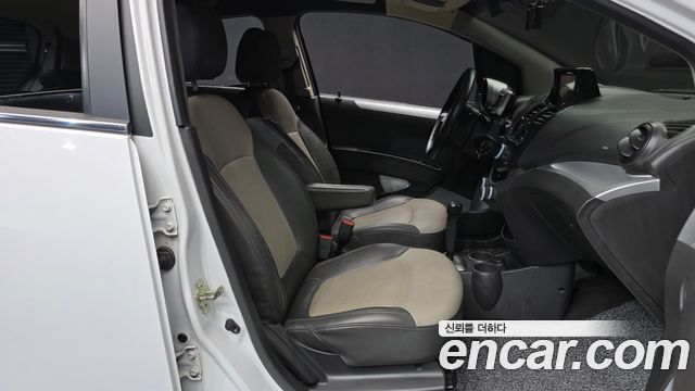 Chevrolet Spark LPG LT Standard 2012 — фото 11