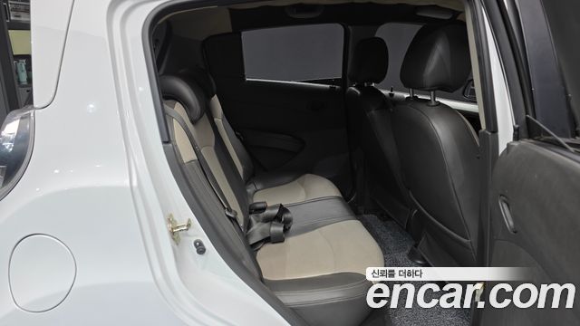 Chevrolet Spark LPG LT Standard 2012 — фото 12