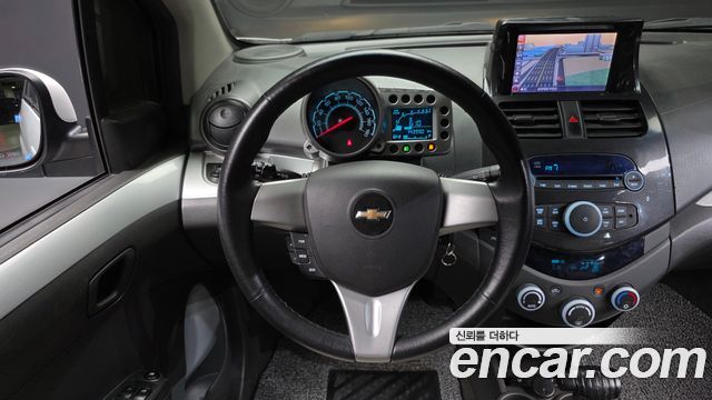 Chevrolet Spark LPG LT Standard 2012 — фото 13