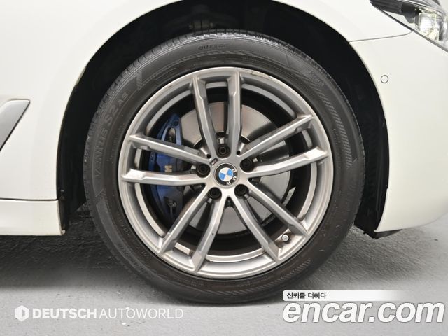 BMW 5 Series (G30) 530i xDrive M Sport Package Plus 2018 — фото 5