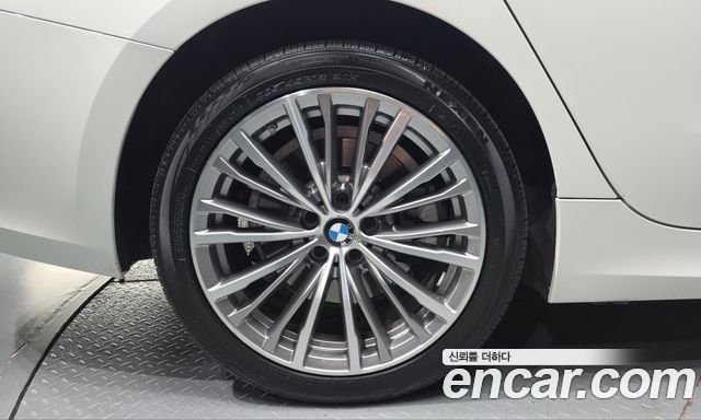 BMW 3 Series (G20) 330e Luxury 2021 — фото 5