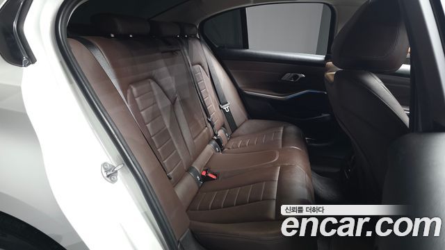 BMW 3 Series (G20) 330e Luxury 2021 — фото 16