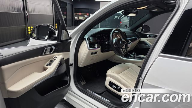 BMW X5 (G05) M50i 2022 — фото 10