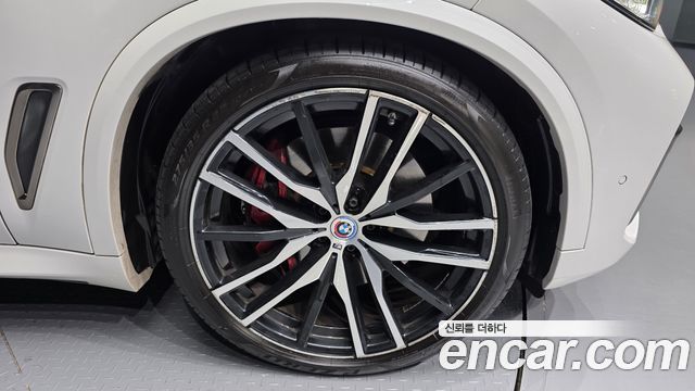 BMW X5 (G05) M50i 2022 — фото 27