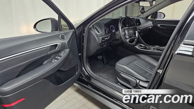 Hyundai Sonata (DN8) 2.0 LPG(rental car) Style 2022 — фото 10